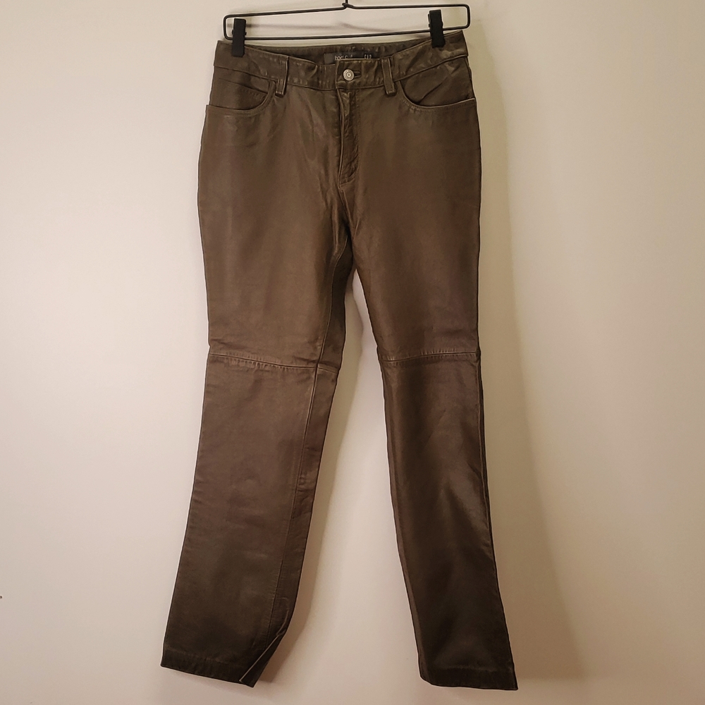 Size 6 GAP olive green  vintage boot cut leather pants.  E59